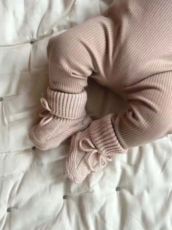 chaussons bébé roses